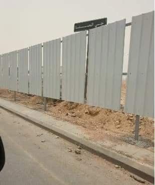 فني لحام سواتر حديد شينكو في مكة 